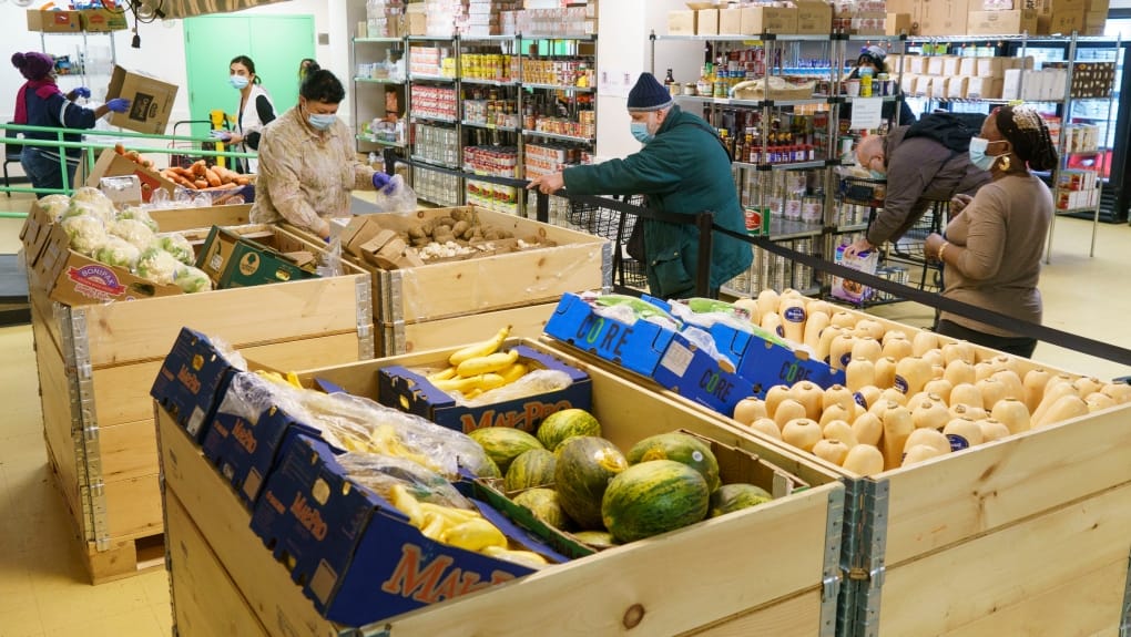 Demand at Quebec food banks expected to continue rising, group says