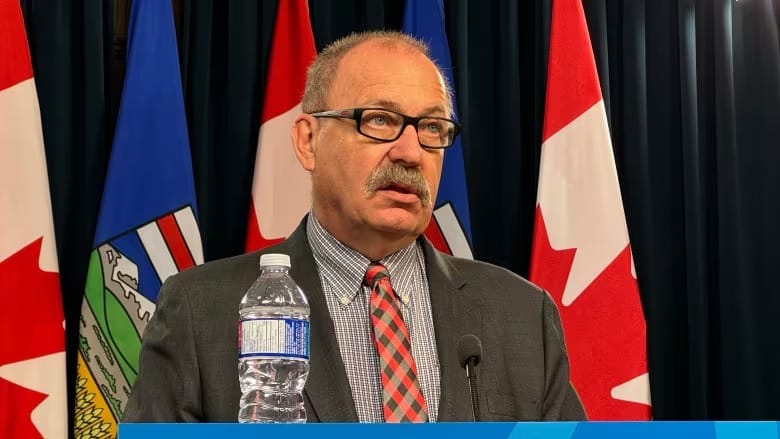 Alberta government unveils new rules for municipal political parties, donations post image