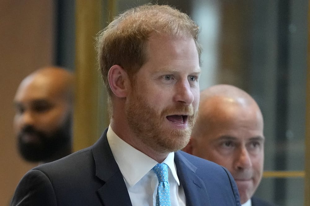 Prince Harry unexpectedly attends Grey Cup in Vancouver post image