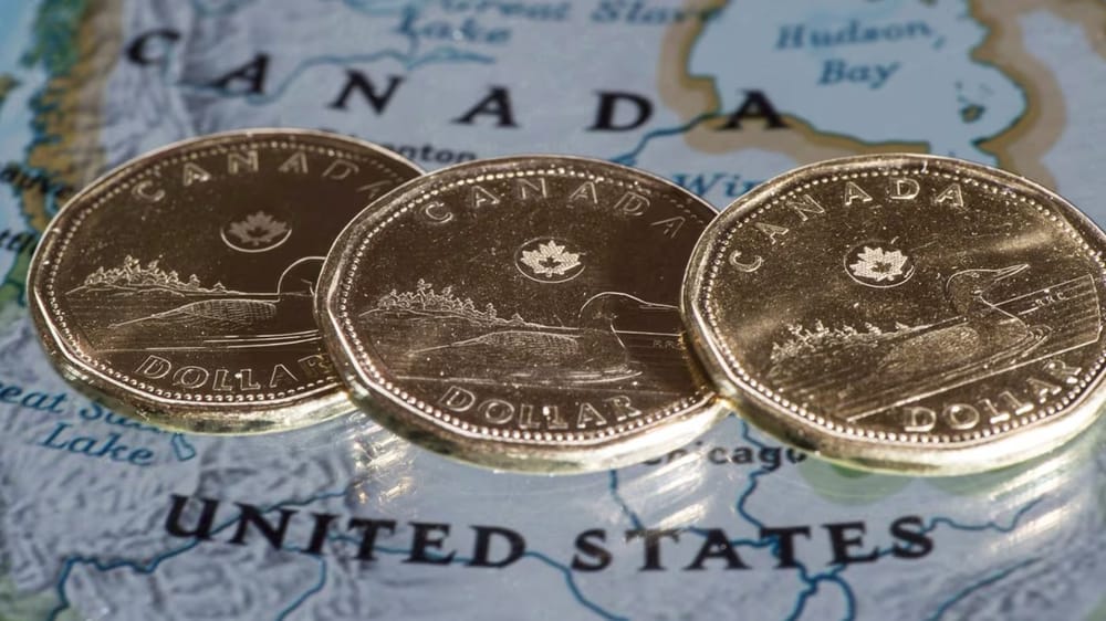 Economists say more room to fall as Canadian dollar continues downward trend post image