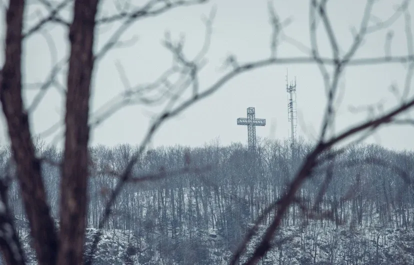 The Mount Royal Cross is 100 years old post image